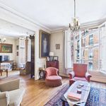 Paris VIIe, limite Paris VIe – Bac / Bon Marché – Appartement familial de charme avec éléments anciens