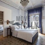 Restored Luxury Apartment with terrace in Ortigia