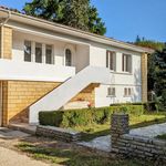 Maison avec jardin arboré et 2 garages