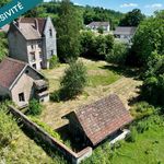 Au coeur d'une propriété de 2128 m2 terrain, maison de caractère de 194 m2 avec dépendance, appentis et atelier