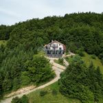 GORSKI KOTAR, CRNI LUG - Luksusowa willa z ogrodem o powierzchni 20 000 m2