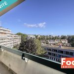 Appartement 4 pièces de 93 m² dernier étage avec un parking et une cave.