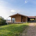 MAISON en BOIS neuve, 3 chambres avec son immense terrasse et sa vue panoramique sur la plaine Roanne/Charlieu