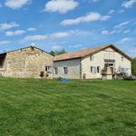 Ensemble de biens avec une Maison pierre et gîtes sur 9 hectares