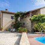 ISTRIA, GRAČIŠĆE - 3 stone houses with a swimming pool in the old town