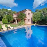 Family villa with holiday rental license for sale close to Pollensa, Mallorca