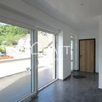 Plain pied entièrement rénové à Saulnes à 265000€