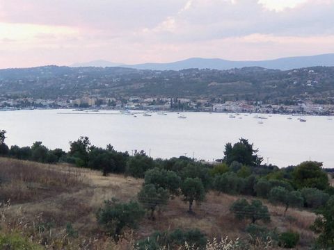 Plot for sale in Porto Heli, Ermionida with total area of 17.000 sq.m. Features: buildable, fenced, corner, three-sided, amphitheater, sloping. For tourist exploitation, Building Factor: 0,02, Coverage Factor: 4. With unlimited view at the picturesqu...