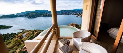 Luxury Condominiums in Zihuatanejo, Cerro del Vigía Exclusive luxury condominiums in a 4-story building in the best subdivision of Zihuatanejo. Spectacular view over the bay. Each apartment has a large terrace and jacuzzi (plunge pool) private. Parki...
