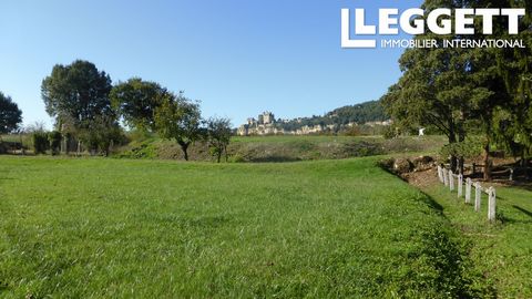 109839TPK24 - land near Beynac with uninterrupted views, walk to the river and village Information about risks to which this property is exposed is available on the Géorisques website : https:// ...