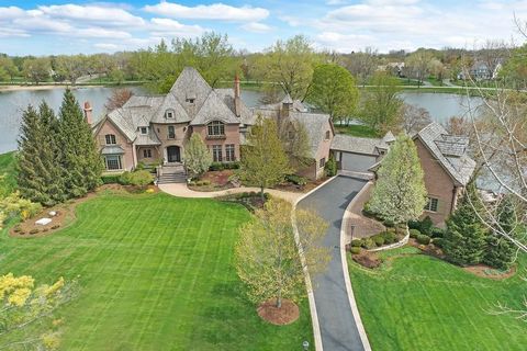 Spectacular custom-built estate situated on your own peninsula off Lake Adalyn in The Glen of Barrington is the absolute best of the best! The luxurious mansion has the elegance and sophistication you would expect for such a unique setting. To name j...
