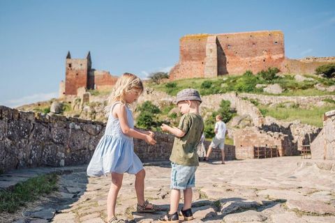 Beautiful holiday apartments by the sea and beach Abildgaard Apartments is one of Bornholm's most popular resorts. This is of course due to a combination of the beautiful location in Sandkaas close to the sea and the beach, as well as the opportunity...