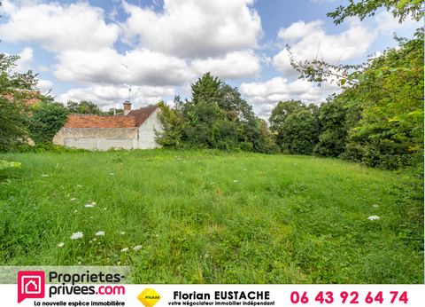 41320 La Chapelle Montmartin Dans une environnement calme, beau terrain de 1755m2 avec une façade de plus de 25m offrant de belles possibilités pour votre futur projet. Viabilités en bord de route. A découvrir ! 24 500 euros honoraires inclus ..........