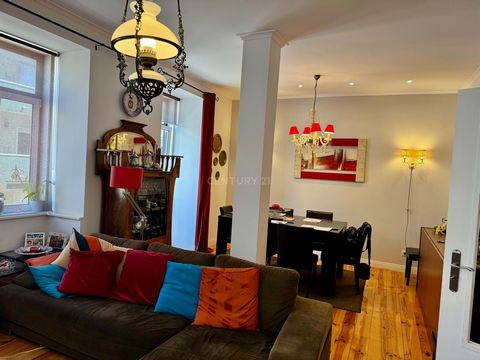 3 bedroom apartment in Lisbon. Located in the parish of Arroios, I present to you this excellent apartment, very central and in excellent condition. This property is located in an old building but recently constructed and was completely rehabilitated...