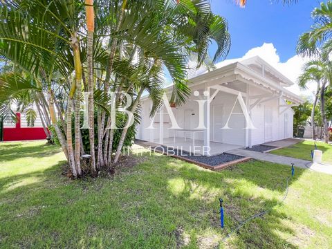 Love at first sight guaranteed! Ideally located in a subdivision close to all amenities, the golf course, the casino and the marina of Saint-François, this pretty villa will seduce you. Built of red wood and concrete, with quality aluminium openings,...