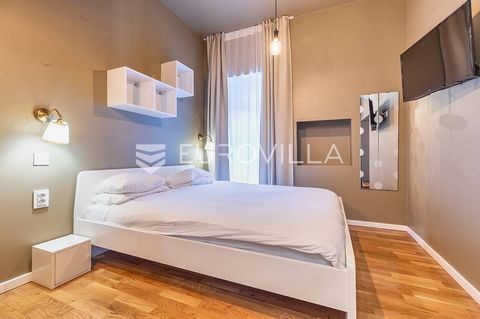 Zagreb, Ilica, a luxurious apartment with a total area of 178 m2 on the 1st floor of a well-maintained residential building, divided into 8 superbly decorated apartments in a prime location, just 5 minutes' walk from Ban Jelačić Square. An ideal floo...