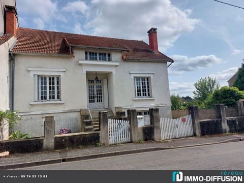 Fiche N°Id-LGB164838 : Boussac, secteur Centre ville, Maison d'environ 115 m2 comprenant 6 piece(s) dont 3 chambre(s) + Jardin de 517 m2 - Vue : Ville - Construction Pierres - Equipements annexes : jardin - balcon - garage - cellier - cheminee - comb...