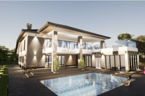 Newly built house with a total area of 731 sq.m. Distribution: First floor - living room with dining room and kitchenette - 93 sq.m., bedroom with en-suite bathroom and wardrobe, separate toilet, technical room, closet, steam bath, sauna, jacuzzi. Se...