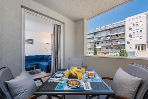 Apartment Blue Lagoon is located on the beach in Split, the second-largest city of Croatia situated on the eastern shore of the Adriatic Sea. The city is famous by it's great history and cultural heritage, so as it's tradition, gastronomy and mild Me...