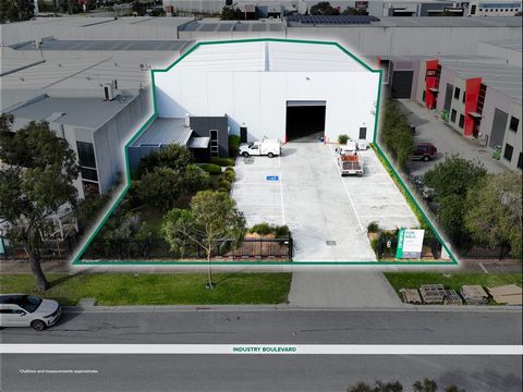 Cameron is pleased to present a prime office/warehouse for sale in the highly sought-after Carrum Downs industrial estate. This modern warehouse enjoys proximity to three major arterials: Eastlink, Peninsula Link, and Frankston Dandenong Road. The pr...