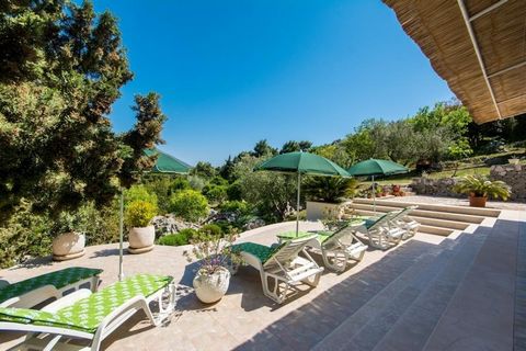 Apartments & Rooms Jokovic are located in Srebreno, a small, idyllic fishing settlement located halfway between Dubrovnik and Cavtat. All guests can use furnished common terrace with BBQ facilities. Guests staying in the rooms have shared kitchenette...