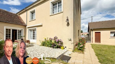 Maison de ville bourgeoise à Connerré – 159 m², 3 chambres, jardin et dépendance