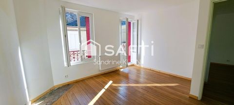 MAISON DE VILLE , 97 m², 5 pièces avec DEPENDANCES et jardin