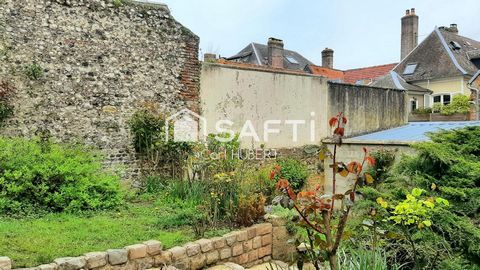 Grand pavillon de 300 m2 offrant un beau potentiel