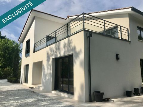 Superbe maison contemporaine récente dans un écrin de verdure !