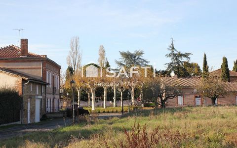 Beau terrain de 1000m² viabilisé coeur de village