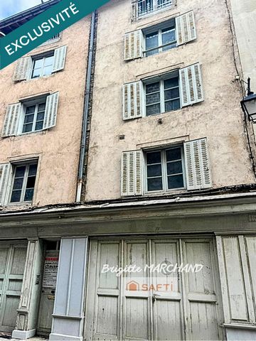 Immeuble à 5 min du centre ville, dans rue calme !!