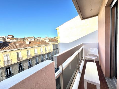 Appartement T2 39m&#178; dernier &#233;tage avec balcon secteur 5 avenues