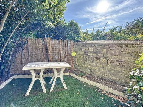 PETIT 2 PIECES AVEC JARDINET SANS PERTE D'ESPACE