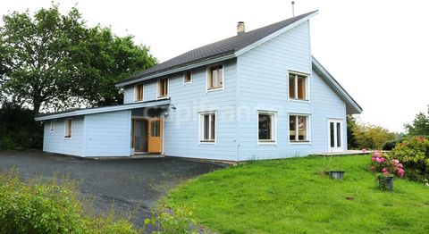 Maison à vendre 7 pièces QUIMPER (29) Ossature bois, panneaux solaires sur 12530 m2 de terrain