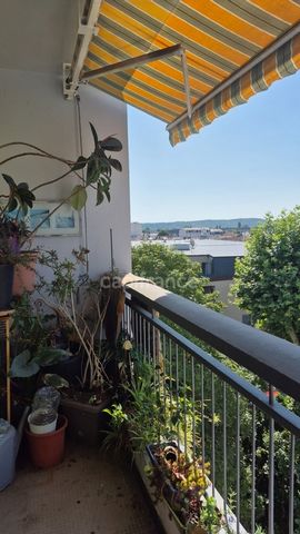 À VENDRE - TARBES - BEL APPARTEMENT - 4 PIÈCES 106 m2 - CALME - LUMINEUX - 2 BALCONS - VUE PYRÉNÉES - GARAGE & CAVE