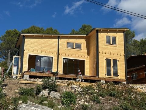 Chalet de 80 m&#178; sur terrain de 200 m&#178;
