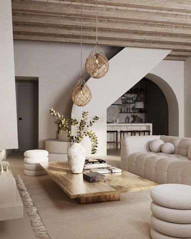 Nestled in one of the most privileged places on the Costa Brava, this high-end property in Cala Es Codolar redefines the concept of living by the sea. Located on the first line in the same cove next to the emblematic castle of Tossa. With views of th...