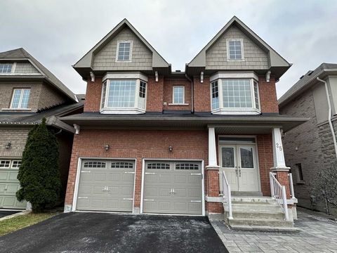 Gorgeous & Spacious Open Concept 4 Bedroom Home W/9Ft Ceiling. Highly Sought After Jefferson Community In Richmond Hill. Beautiful Open Concept Gourmet Kitchen W/Quartz Counters & Backsplash. Hardwood Flooring Throughout. Well Maintained With Tons Of...