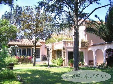 Built in 1940 the property is located in the greater Carcassonne area, Languedoc Roussillon, Occitanie, South of France. These architectural villas are of high standard, apart from the private quarters the main house is used as B&B, the other house i...