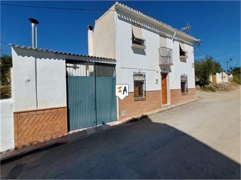 This spacious 217m2 build, 4 bedroom, 2 bathroom townhouse with a private garage is situated in Campo Nubes halfway between the large historical and popular towns of Priego de Cordoba and Alcaudete and just a short drive to the Parque Natural de las ...