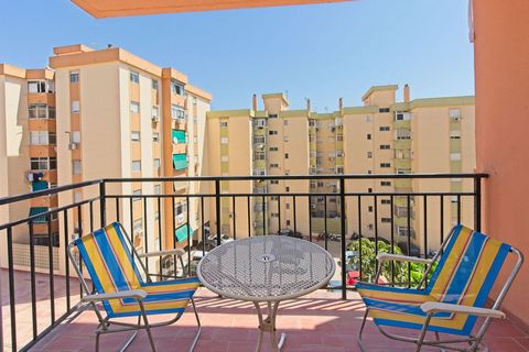 A centrally located 3 bedroom, 1.5 bathroom apartment within easy walking distance to all amenities Torremolinos has to offer, yet in a quiet location.. The property benefits from fully refurbished kitchen and both bathrooms. Good size terrace. Commu...