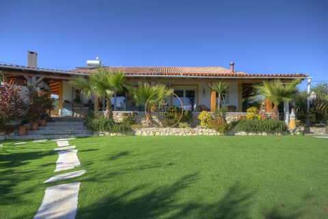 Located in Albufeira. Villa Prestige for Home is in harmony with nature, located in a very quiet countryside area and has all the amenities that Paderne - Albufeira has to offer. Villa Prestige for Home is a typical Algarve villa with a private pool ...