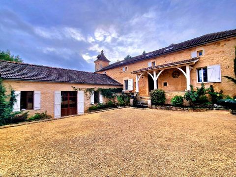 A unique and spacious family home that is oozing with character and charm, set within a pretty courtyard and wrap-around gardens among the rolling tree lined hills of La Dordogne. This property offers so much in terms of untapped potential. This pret...