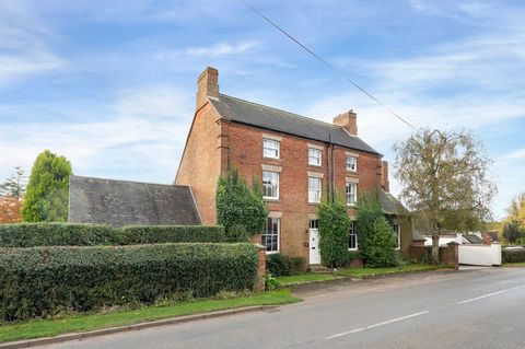 Leacroft has been the much-loved home of the current owners for almost 90 years. Built c1830, this late Georgian home standing in 0.44 acres features a large Southwest facing garden and open countryside views. Situated in a desirable conservation are...