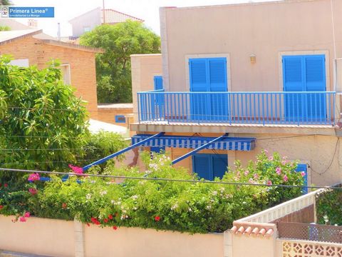 Great house for sale in Cabo de Palos with a privileged location, a short walk from the Levante beach and very close to the port. Magnificent opportunity to buy a spacious home just a few meters from the Mediterranean Sea, it is also well connected t...