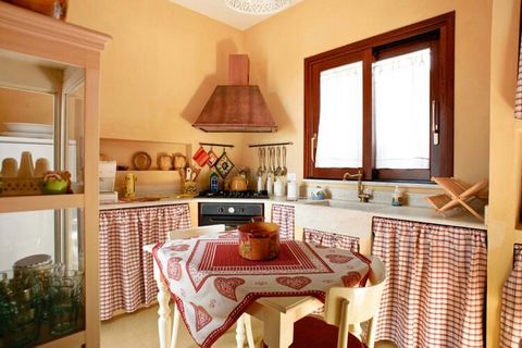 Located in Valderice, Sicily, this beautiful holiday home has a private swimming pool with stunning sea views that you can enjoy with your family. This place is perfect for enjoying long sunsets on warm summer evenings. The sea is not far from the ho...