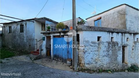 Villa mit 3 Schlafzimmern im Dorf Picadouro (Arganil) mit Innenhof und Terrasse. Mit privilegiertem Blick auf den Stausee Fronhas, auf den Fluss Alva und auf die Serra do Açor. Das Gebäude ist altbaulich. Es erstreckt sich über 2 Etagen: - Das Erdges...