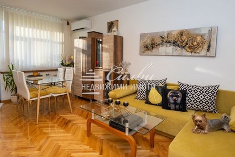 ! PRIX RÉDUIT !exclusif uniquement d’Imoti Silvi !! CLÉ dans l’Agence ! Appartement d’une chambre en brique au deuxième étage - quartier de Varna. Thrace! Appartement INTÉRIEUR et CHALEUREUX avec la disposition suivante : couloir, cuisine avec salon,...