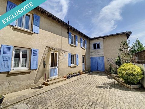 Sur la commune de VERNIOZ (Isère), bénéficiant de nombreux commerces de proximité et d’un pôle santé, belle fermette à étage avec dépendances et cour. Au rez-de-chaussée, la cuisine, salle à manger, salle de bain, wc, chaufferie et accès à une dépend...