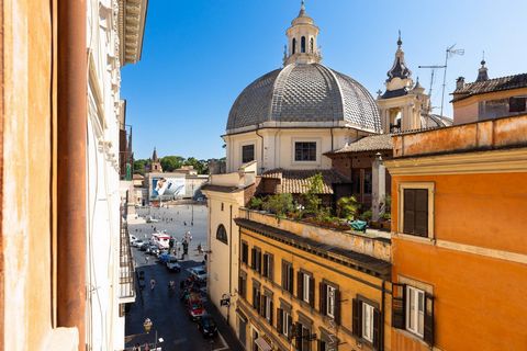 In the heart of the Tridente, a few steps from Piazza del Popolo and precisely in Via di Ripetta, Coldwell Banker is pleased to offer for sale an elegant and very bright apartment located on the fourth floor of a stately building with a lift complete...